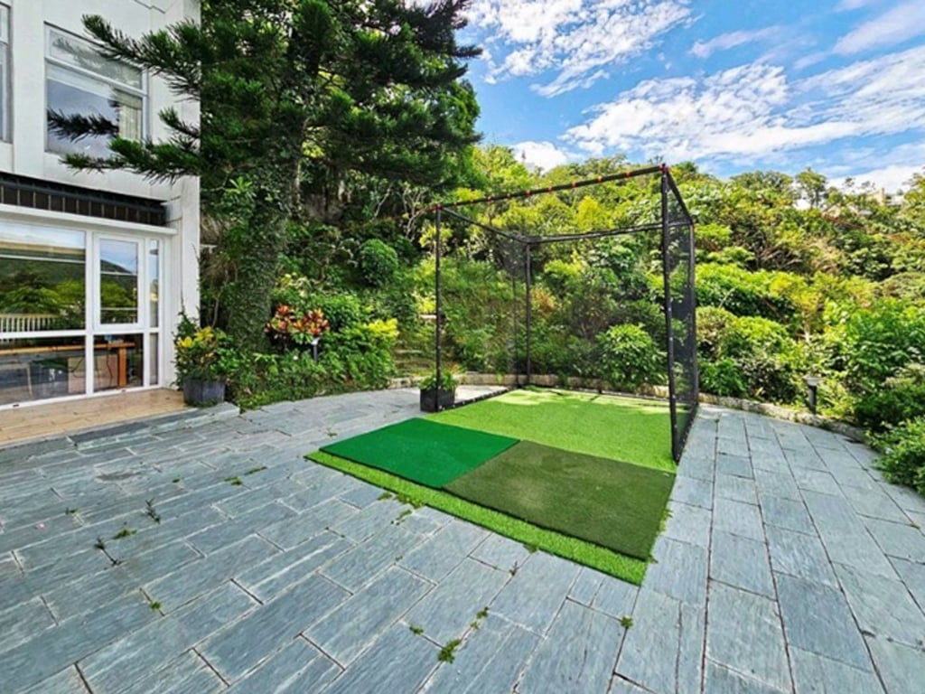 https://img.propertyraptor.com/cdn-cgi/imagedelivery/KD5bF_AFL0JDTbKLWF7z9g/ap8/ap8_001/hornet/prp/img/c72c532529d792c038ae3950508bee9e-wtm.jpg/public