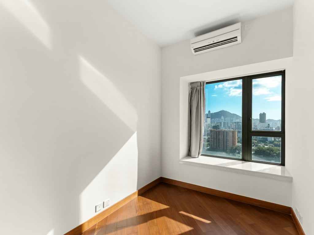 https://img.propertyraptor.com/cdn-cgi/imagedelivery/KD5bF_AFL0JDTbKLWF7z9g/ap8/ap8_001/hornet/prp/img/c75f15616f6c67750ce46f96f9156bd2-wtm.jpg/public