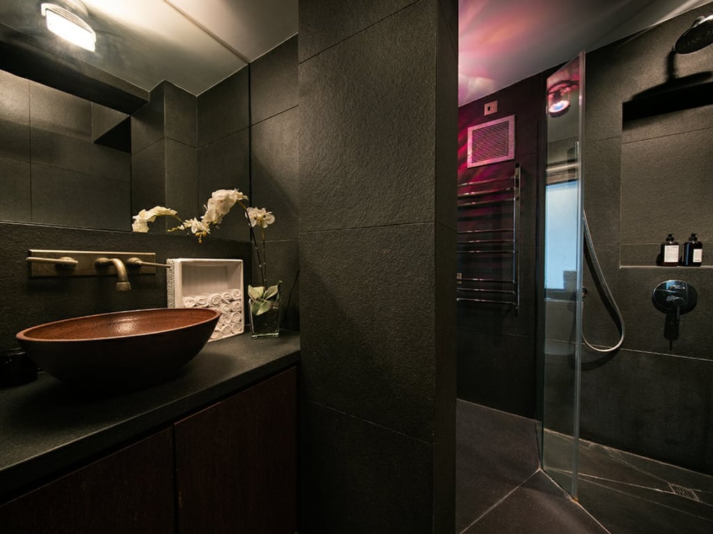 https://img.propertyraptor.com/cdn-cgi/imagedelivery/KD5bF_AFL0JDTbKLWF7z9g/ap8/ap8_001/hornet/prp/img/c787e42c6d51ea435c945a414e0e528e.jpg/public