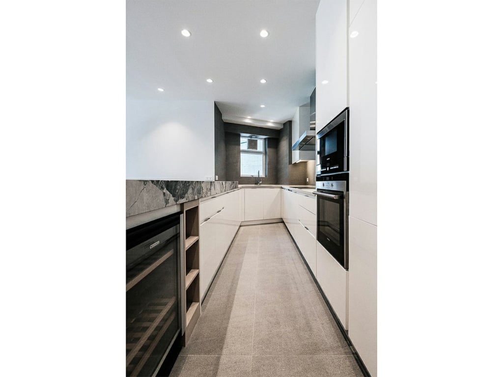 https://img.propertyraptor.com/cdn-cgi/imagedelivery/KD5bF_AFL0JDTbKLWF7z9g/ap8/ap8_001/hornet/prp/img/c799edea6980fe7e15e7167899c5dfef-wtm.jpg/public