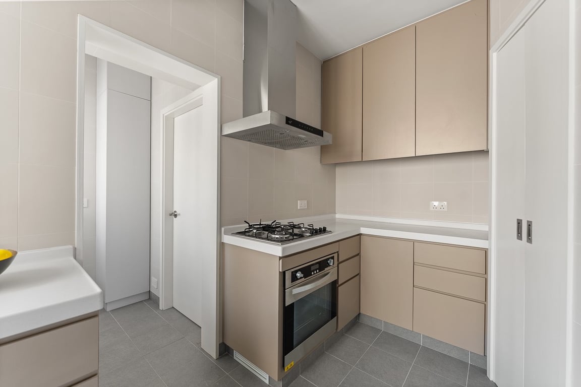 https://img.propertyraptor.com/cdn-cgi/imagedelivery/KD5bF_AFL0JDTbKLWF7z9g/ap8/ap8_001/hornet/prp/img/c79c3dc0a88fa2044f94d4b7ea2a366b-wtm.jpg/public