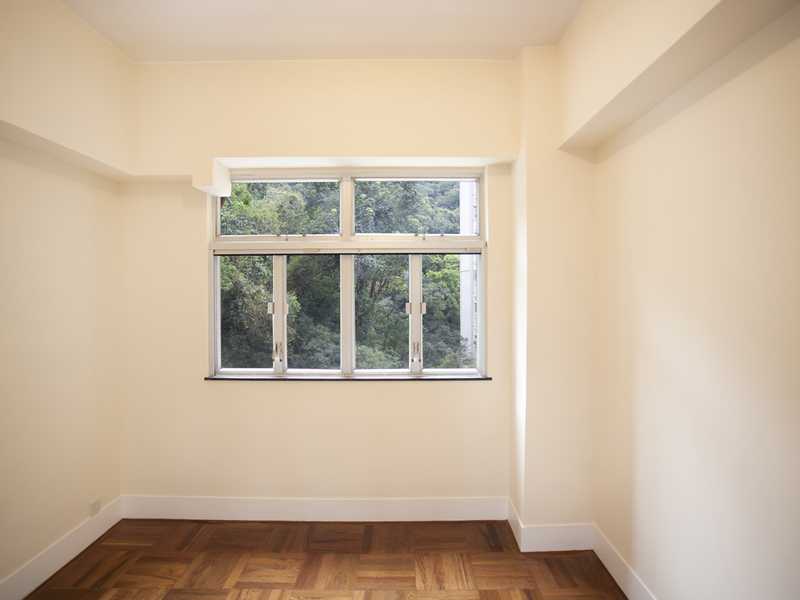 https://img.propertyraptor.com/cdn-cgi/imagedelivery/KD5bF_AFL0JDTbKLWF7z9g/ap8/ap8_001/hornet/prp/img/c7c02c19b47a86cf1ca79f7aa400fdde.jpg/public