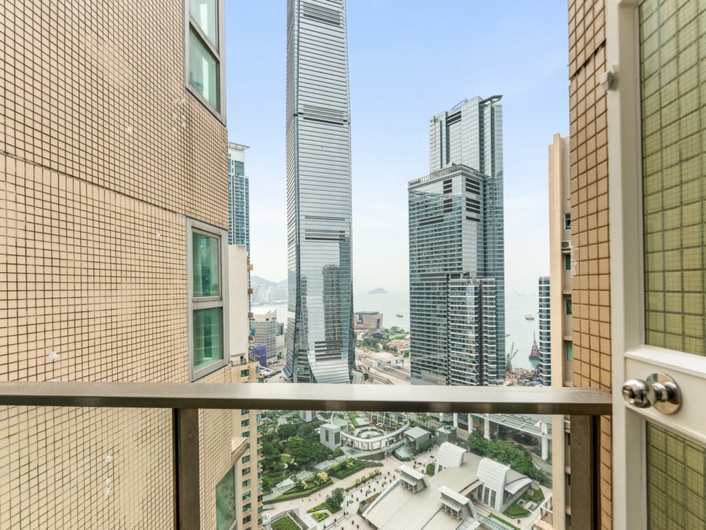 https://img.propertyraptor.com/cdn-cgi/imagedelivery/KD5bF_AFL0JDTbKLWF7z9g/ap8/ap8_001/hornet/prp/img/c7edceb145493c1e74a1ddff804a3c1d-wtm.jpg/public