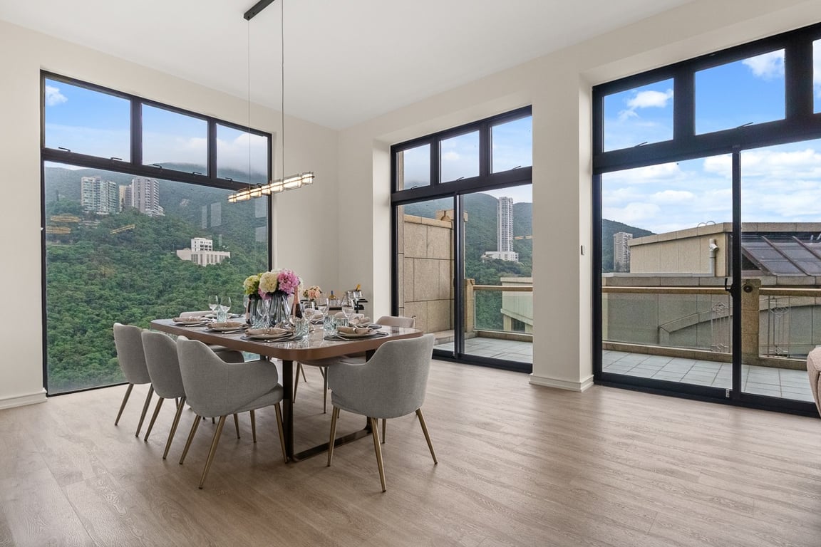 https://img.propertyraptor.com/cdn-cgi/imagedelivery/KD5bF_AFL0JDTbKLWF7z9g/ap8/ap8_001/hornet/prp/img/c82ef8811afdaf4452556b57955de678-wtm.jpg/public