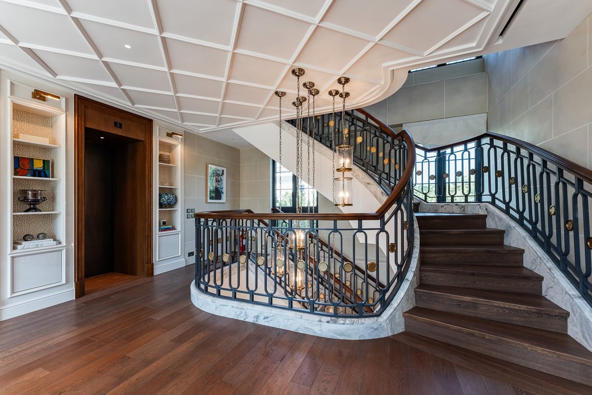 https://img.propertyraptor.com/cdn-cgi/imagedelivery/KD5bF_AFL0JDTbKLWF7z9g/ap8/ap8_001/hornet/prp/img/c8433733467dcf174545136cc44fc840-wtm.jpg/public