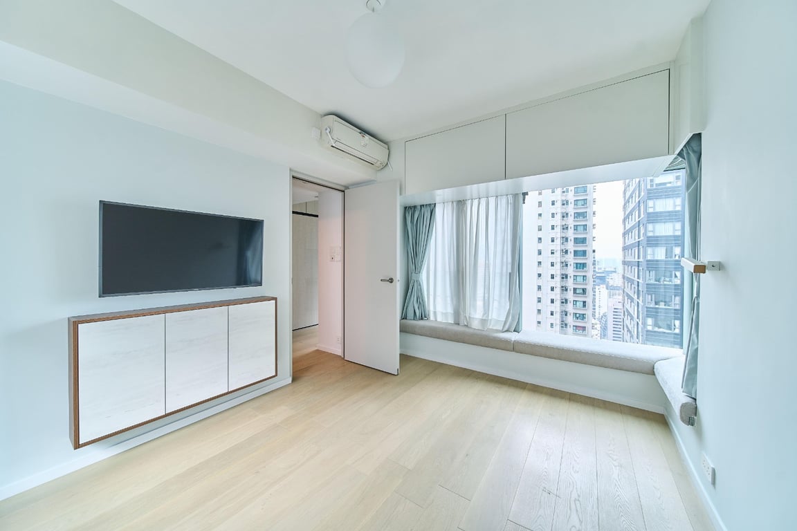 https://img.propertyraptor.com/cdn-cgi/imagedelivery/KD5bF_AFL0JDTbKLWF7z9g/ap8/ap8_001/hornet/prp/img/c8903950e1cce63f0145f2db54a798c4-wtm.jpg/public