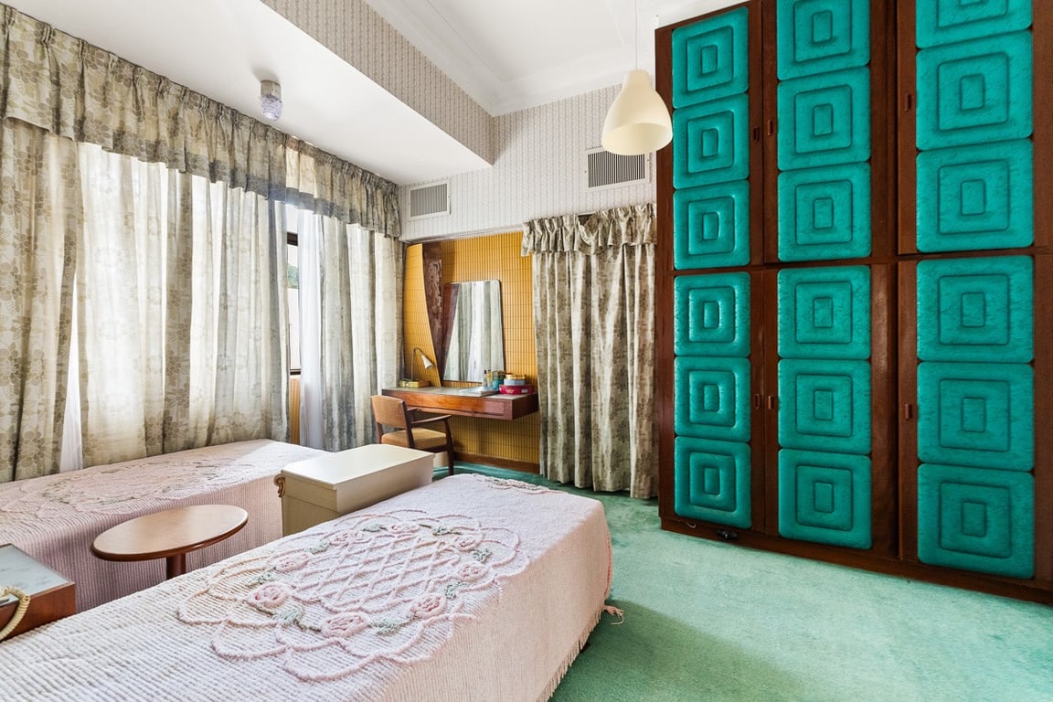 https://img.propertyraptor.com/cdn-cgi/imagedelivery/KD5bF_AFL0JDTbKLWF7z9g/ap8/ap8_001/hornet/prp/img/c8cd5211e0eee6b6924fd07657e1081c-wtm.jpg/public