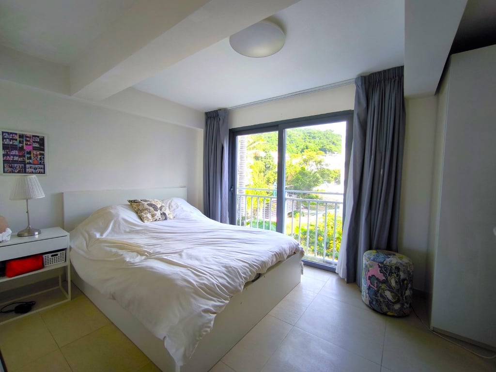 https://img.propertyraptor.com/cdn-cgi/imagedelivery/KD5bF_AFL0JDTbKLWF7z9g/ap8/ap8_001/hornet/prp/img/c915172533ed139ccaf966d7471a57d3-wtm.jpg/public