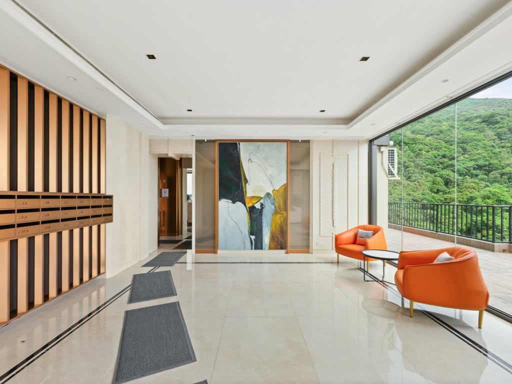 https://img.propertyraptor.com/cdn-cgi/imagedelivery/KD5bF_AFL0JDTbKLWF7z9g/ap8/ap8_001/hornet/prp/img/c94186b360a0d6e753c8b6ccc15ff2af.jpg/public
