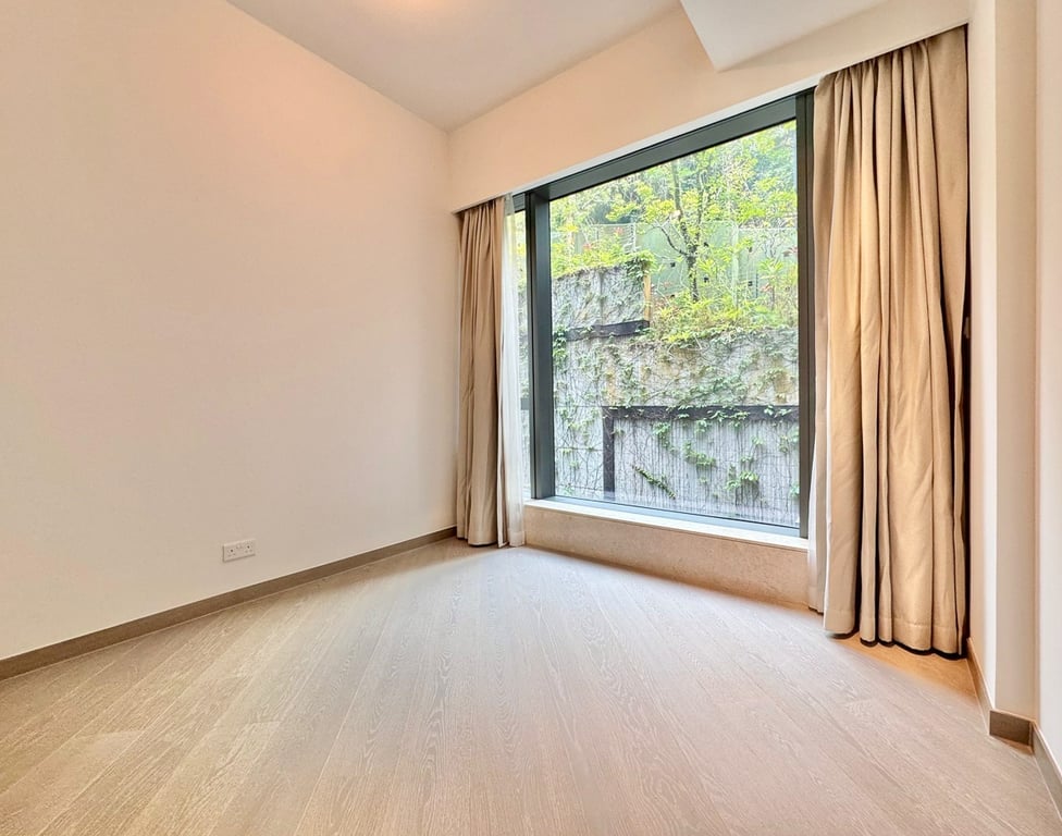https://img.propertyraptor.com/cdn-cgi/imagedelivery/KD5bF_AFL0JDTbKLWF7z9g/ap8/ap8_001/hornet/prp/img/c974a414cb26cde275022458c0e6c711-wtm.jpg/public