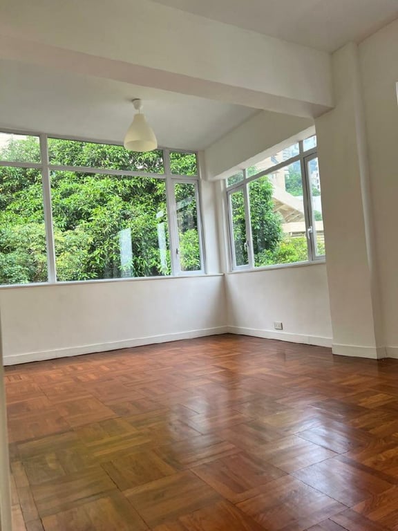 https://img.propertyraptor.com/cdn-cgi/imagedelivery/KD5bF_AFL0JDTbKLWF7z9g/ap8/ap8_001/hornet/prp/img/c97c340c56127a79d85e6a4a5ed17ad7-wtm.jpg/public