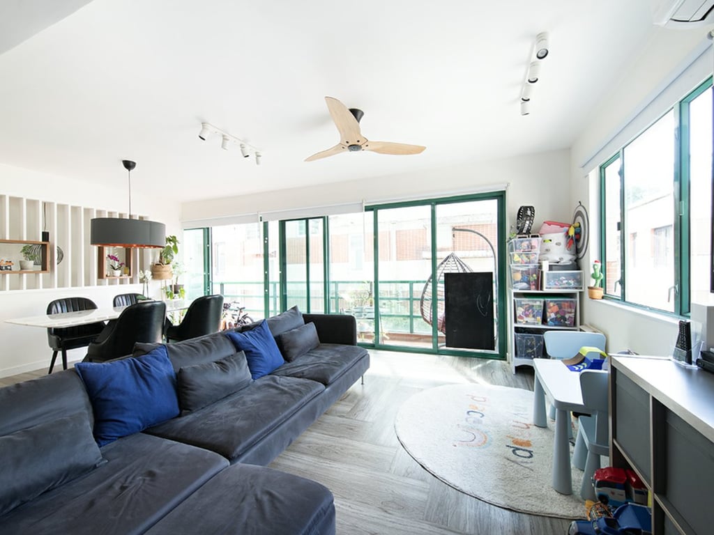 Villa Gold Finch