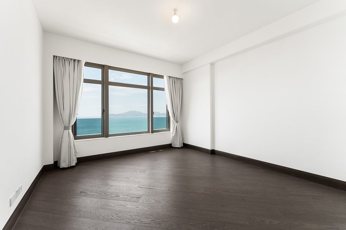 https://img.propertyraptor.com/cdn-cgi/imagedelivery/KD5bF_AFL0JDTbKLWF7z9g/ap8/ap8_001/hornet/prp/img/c99c8dec139a253283cc26688571391e-wtm.jpg/public