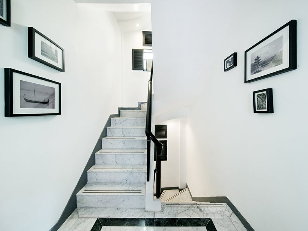 https://img.propertyraptor.com/cdn-cgi/imagedelivery/KD5bF_AFL0JDTbKLWF7z9g/ap8/ap8_001/hornet/prp/img/c9bb6017cfcbae96d7d9f39c425ed2c8.jpg/public