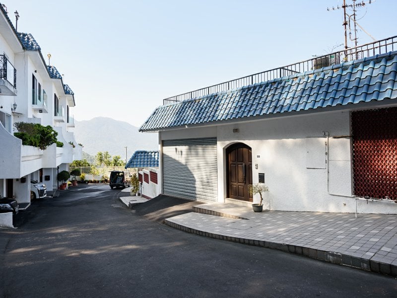 https://img.propertyraptor.com/cdn-cgi/imagedelivery/KD5bF_AFL0JDTbKLWF7z9g/ap8/ap8_001/hornet/prp/img/c9dcccb882d7e880bd6cd3885692d19e.jpg/public