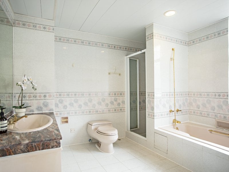 https://img.propertyraptor.com/cdn-cgi/imagedelivery/KD5bF_AFL0JDTbKLWF7z9g/ap8/ap8_001/hornet/prp/img/c9e022d579f505e28592b26b32442531.jpg/public
