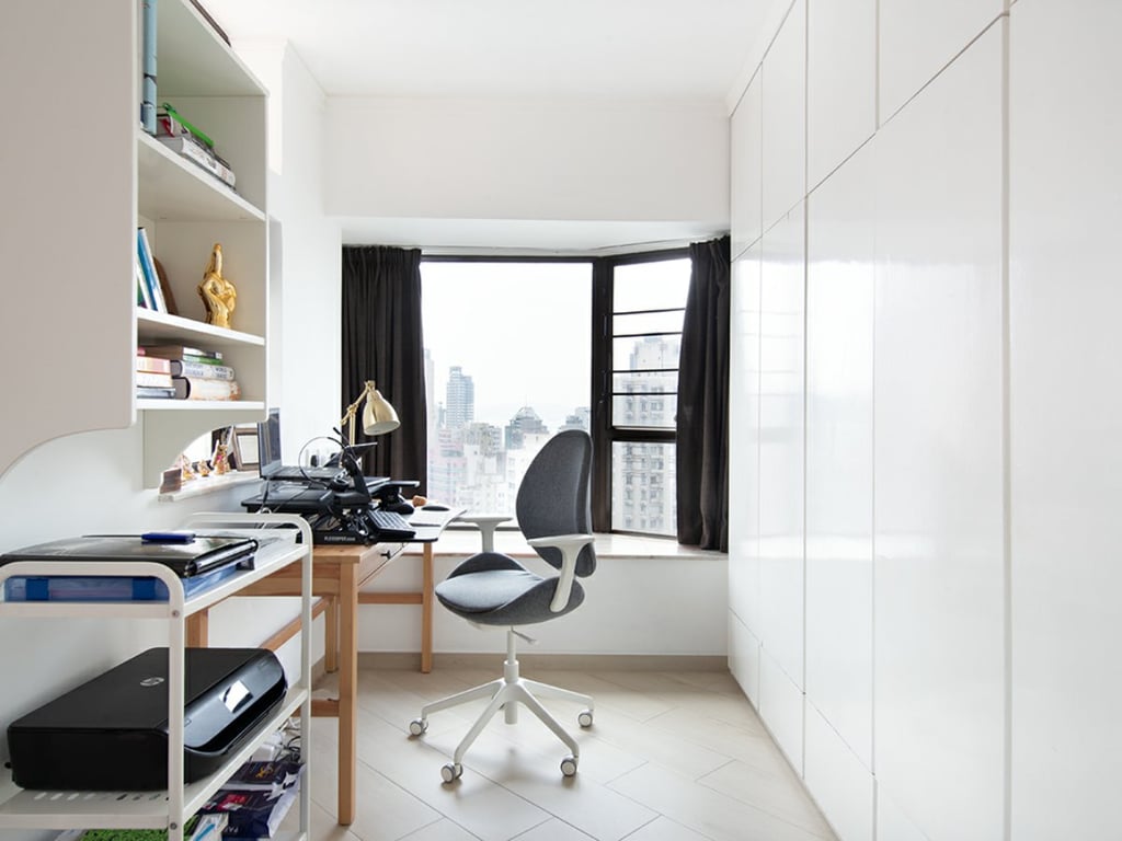 https://img.propertyraptor.com/cdn-cgi/imagedelivery/KD5bF_AFL0JDTbKLWF7z9g/ap8/ap8_001/hornet/prp/img/c9e29084d29e84dc8e784319286e29db.jpg/public