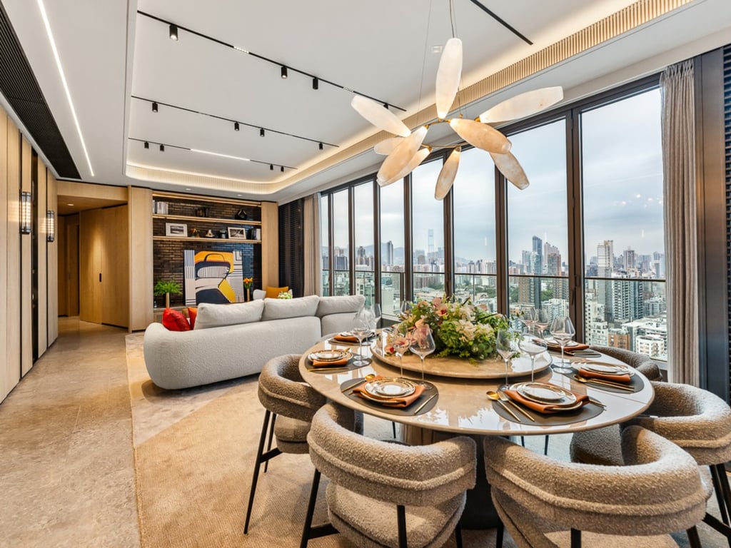 https://img.propertyraptor.com/cdn-cgi/imagedelivery/KD5bF_AFL0JDTbKLWF7z9g/ap8/ap8_001/hornet/prp/img/cb06bb350ec6fc6ee5f00ce96130e486-wtm.jpg/public