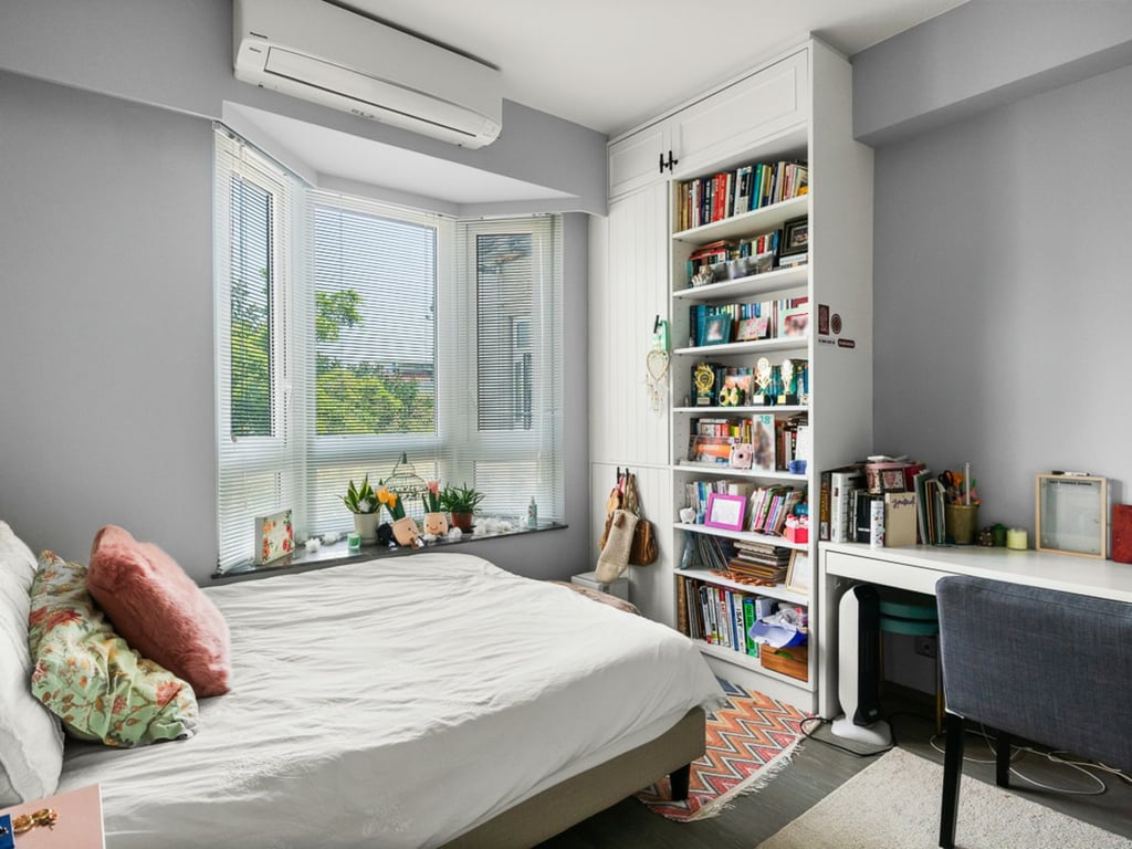 https://img.propertyraptor.com/cdn-cgi/imagedelivery/KD5bF_AFL0JDTbKLWF7z9g/ap8/ap8_001/hornet/prp/img/cb25c669b1526a99be3a606c5254687a.jpg/public
