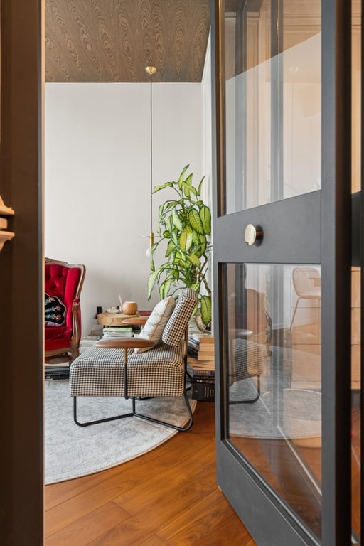 https://img.propertyraptor.com/cdn-cgi/imagedelivery/KD5bF_AFL0JDTbKLWF7z9g/ap8/ap8_001/hornet/prp/img/cb3f6f35fcd104a6a7d1bec387060cfa-wtm.jpg/public