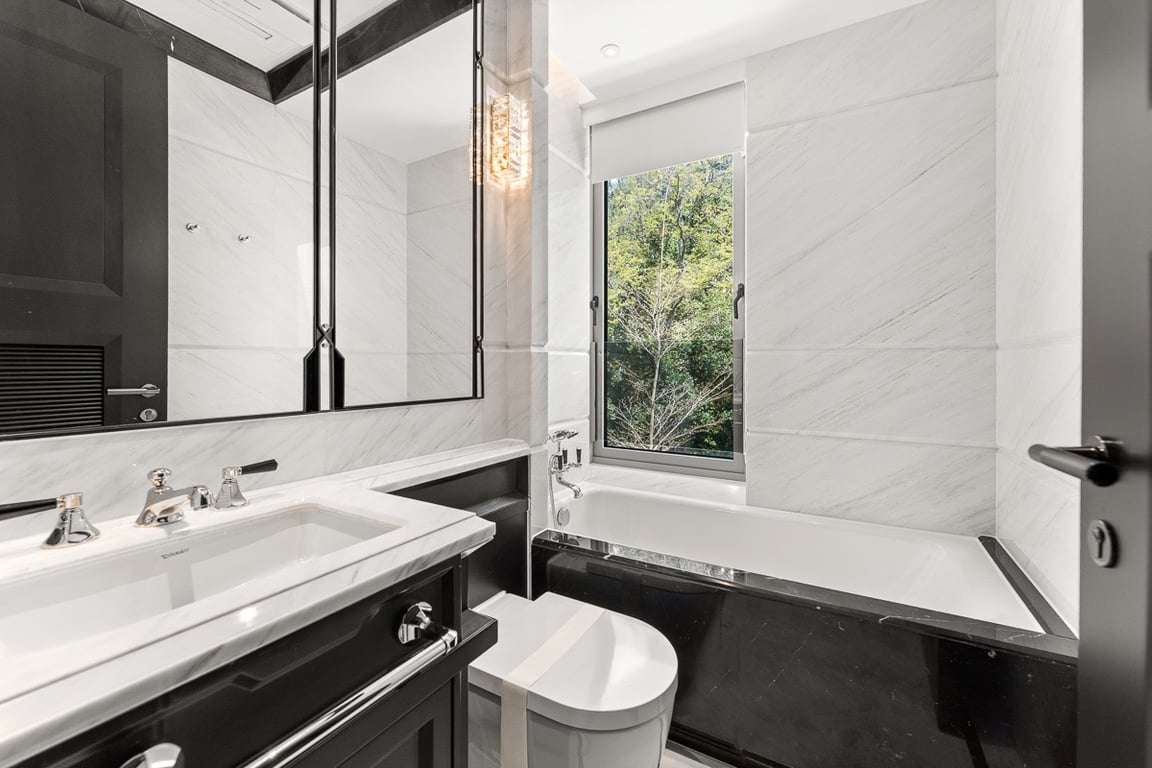 https://img.propertyraptor.com/cdn-cgi/imagedelivery/KD5bF_AFL0JDTbKLWF7z9g/ap8/ap8_001/hornet/prp/img/cb7ef6e5003b84123e23b3def06e47ed-wtm.jpg/public