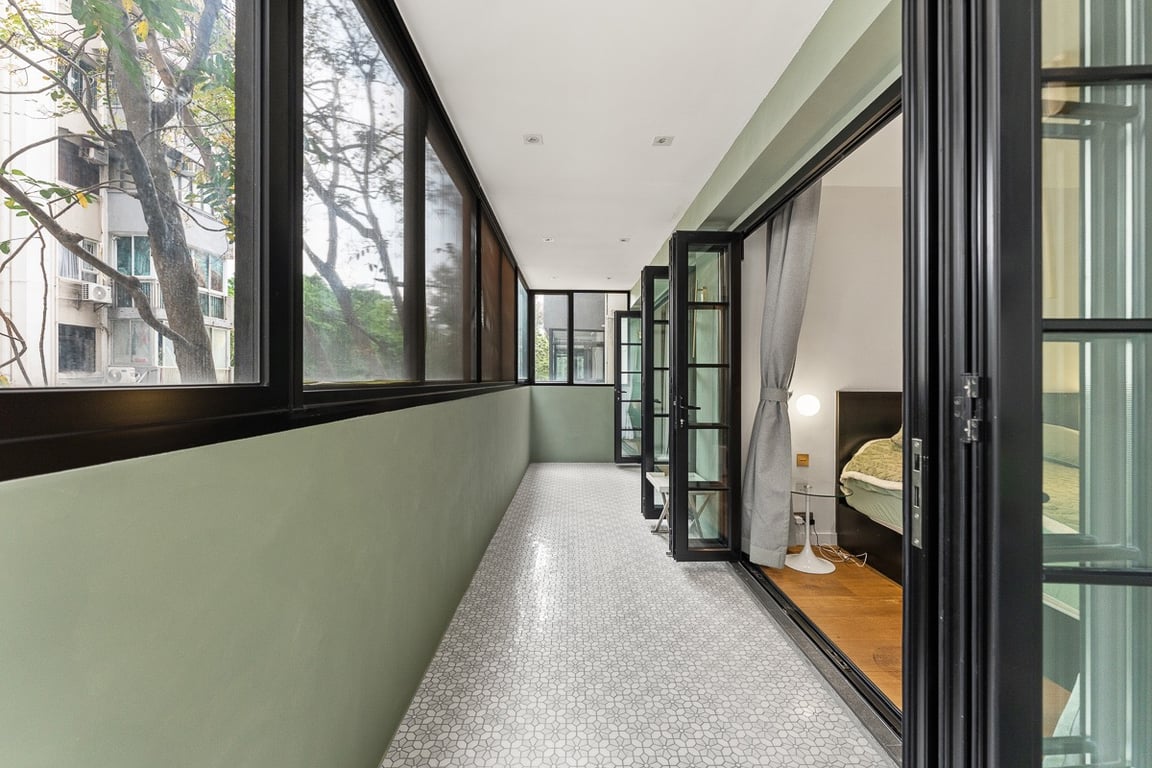 https://img.propertyraptor.com/cdn-cgi/imagedelivery/KD5bF_AFL0JDTbKLWF7z9g/ap8/ap8_001/hornet/prp/img/cbbcad875ab78463d8856457eaa5a723-wtm.jpg/public