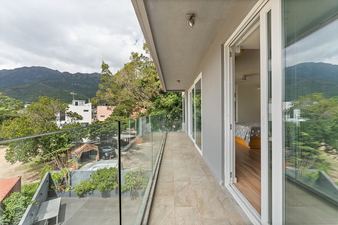 https://img.propertyraptor.com/cdn-cgi/imagedelivery/KD5bF_AFL0JDTbKLWF7z9g/ap8/ap8_001/hornet/prp/img/cbc3708c180ec1cc46bbeb0e4694d077-wtm.jpg/public