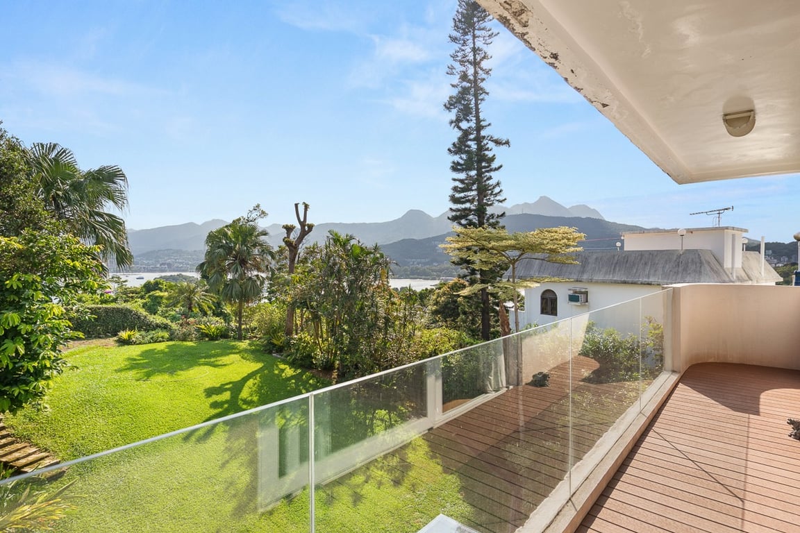 https://img.propertyraptor.com/cdn-cgi/imagedelivery/KD5bF_AFL0JDTbKLWF7z9g/ap8/ap8_001/hornet/prp/img/cc02c01f4690748879667767e6dd26e8-wtm.jpg/public