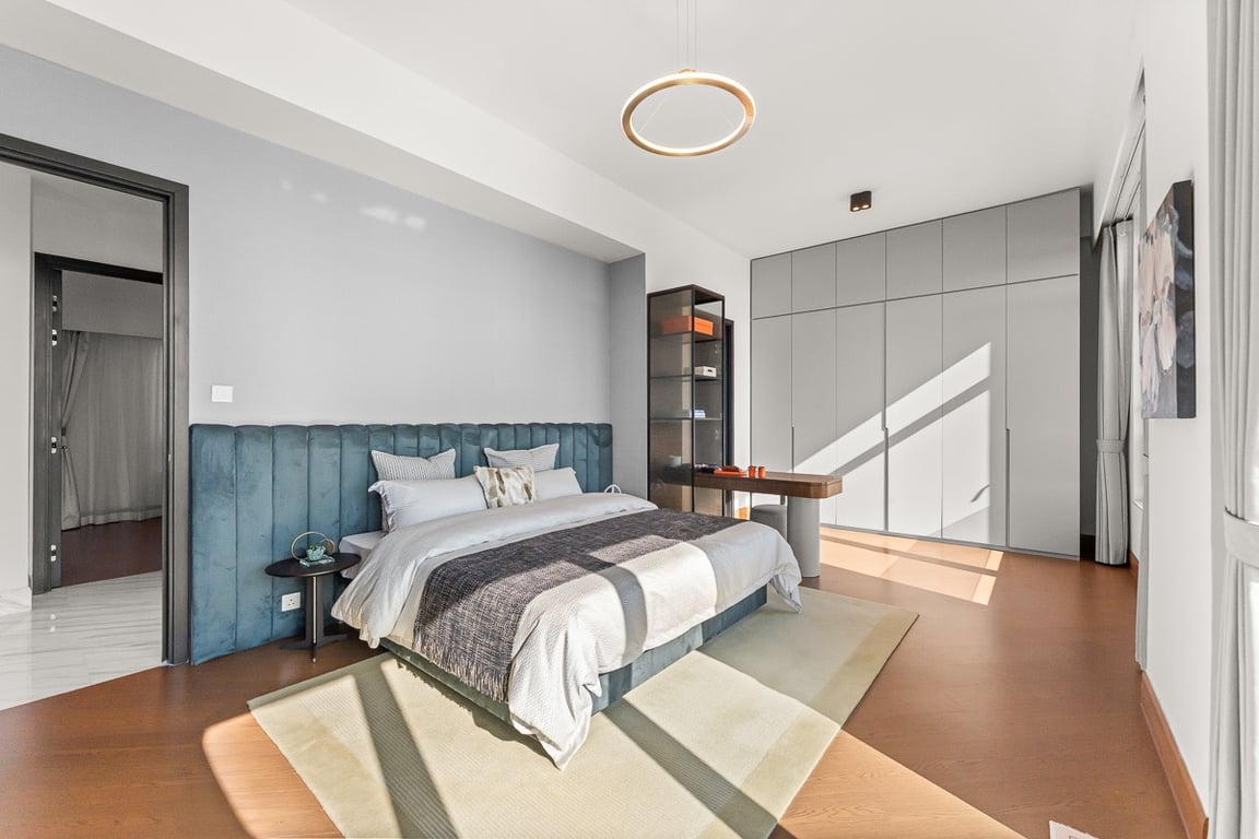 https://img.propertyraptor.com/cdn-cgi/imagedelivery/KD5bF_AFL0JDTbKLWF7z9g/ap8/ap8_001/hornet/prp/img/cc08038de3e424d97d0cdfa699e070e8-wtm.jpg/public