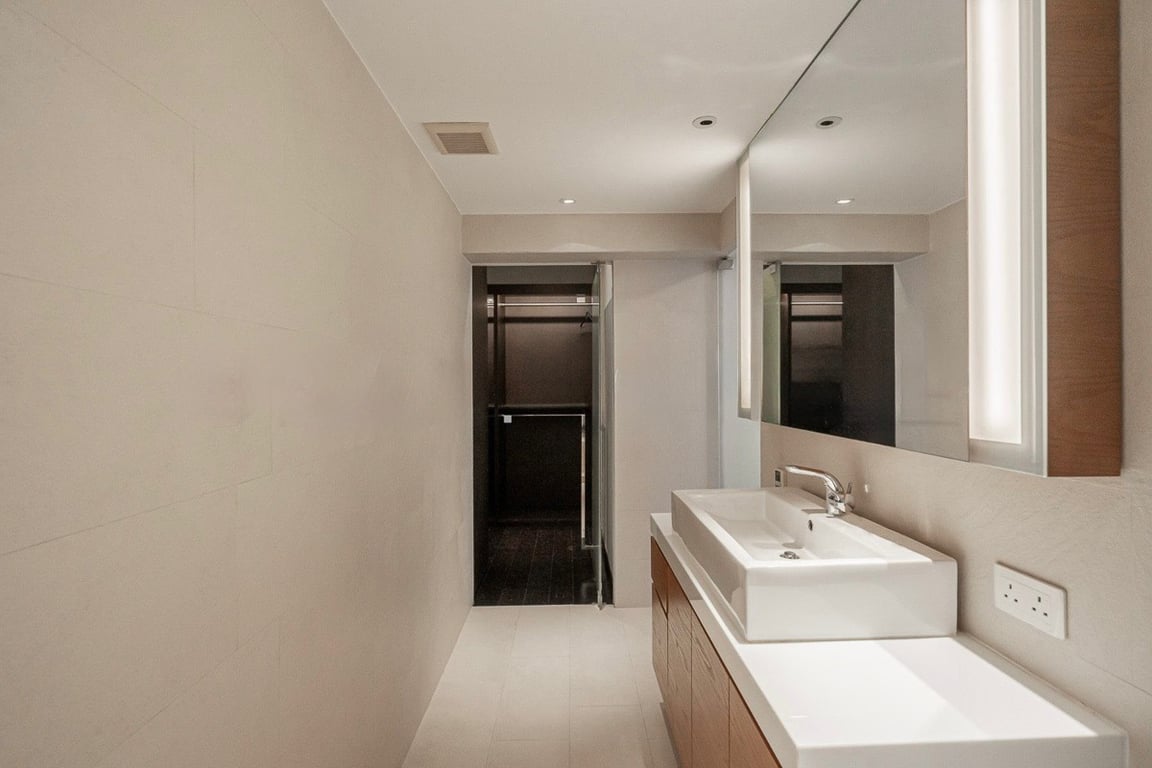 https://img.propertyraptor.com/cdn-cgi/imagedelivery/KD5bF_AFL0JDTbKLWF7z9g/ap8/ap8_001/hornet/prp/img/cc38d0692431eb5ce205801e99e2c878-wtm.jpg/public