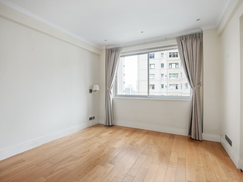 https://img.propertyraptor.com/cdn-cgi/imagedelivery/KD5bF_AFL0JDTbKLWF7z9g/ap8/ap8_001/hornet/prp/img/cc4315d2edcdf84ad690ada04b3dd0b4.jpg/public