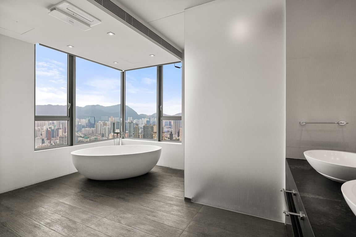 https://img.propertyraptor.com/cdn-cgi/imagedelivery/KD5bF_AFL0JDTbKLWF7z9g/ap8/ap8_001/hornet/prp/img/cc566b444bd8b54dac76bb99d0490ef1-wtm.jpg/public