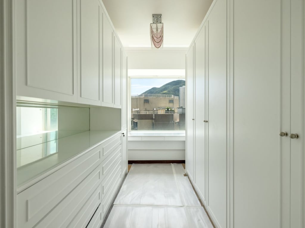 https://img.propertyraptor.com/cdn-cgi/imagedelivery/KD5bF_AFL0JDTbKLWF7z9g/ap8/ap8_001/hornet/prp/img/ccbb06321c3d366c65ffd3aa580baf29.jpg/public