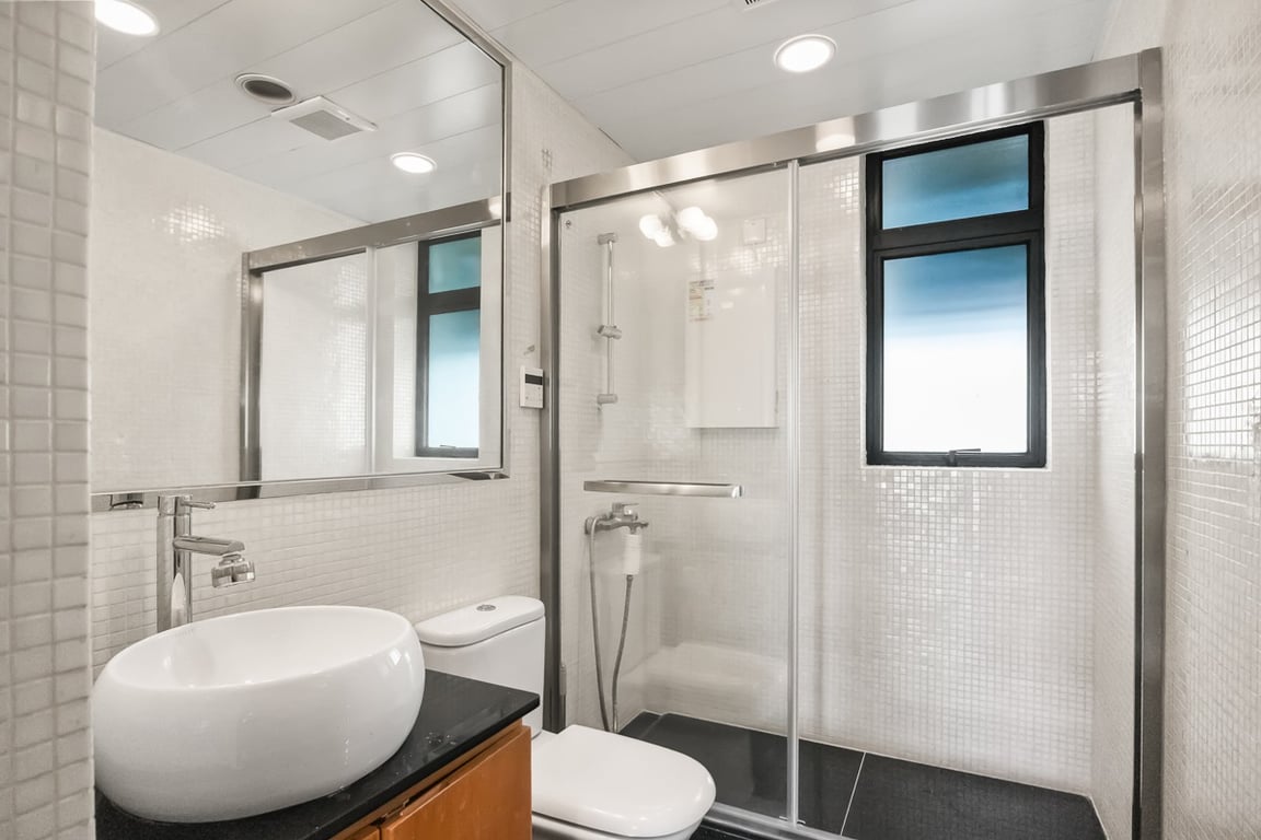 https://img.propertyraptor.com/cdn-cgi/imagedelivery/KD5bF_AFL0JDTbKLWF7z9g/ap8/ap8_001/hornet/prp/img/cccd8c9711848851c9b65ae8444a8cd2-wtm.jpg/public
