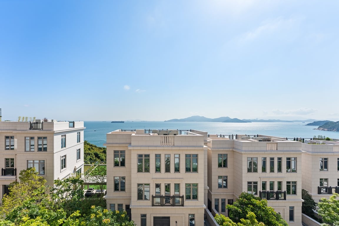 https://img.propertyraptor.com/cdn-cgi/imagedelivery/KD5bF_AFL0JDTbKLWF7z9g/ap8/ap8_001/hornet/prp/img/ccebdc0b23d05af4e966047b38fa049c-wtm.jpg/public