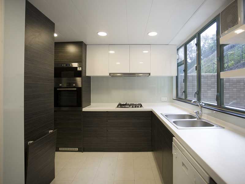https://img.propertyraptor.com/cdn-cgi/imagedelivery/KD5bF_AFL0JDTbKLWF7z9g/ap8/ap8_001/hornet/prp/img/cd19b2603cbee90a2c150cdad8fb56a2.jpg/public