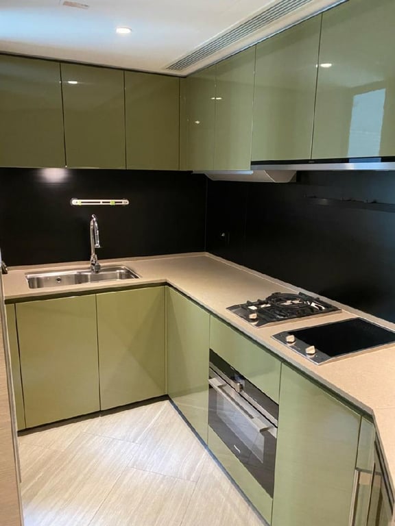 https://img.propertyraptor.com/cdn-cgi/imagedelivery/KD5bF_AFL0JDTbKLWF7z9g/ap8/ap8_001/hornet/prp/img/cda8b1b747c73d72d1a036091be5970c.jpg/public