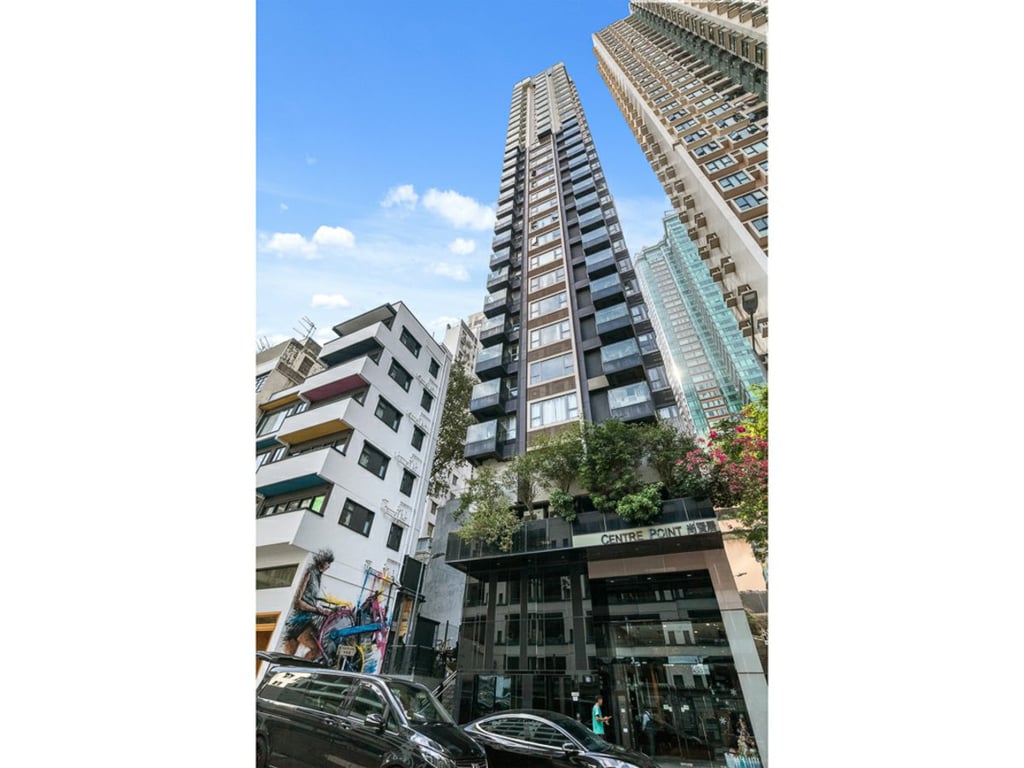 https://img.propertyraptor.com/cdn-cgi/imagedelivery/KD5bF_AFL0JDTbKLWF7z9g/ap8/ap8_001/hornet/prp/img/cdc3e21a3a88feafb36dd716a37080b1-wtm.jpg/public