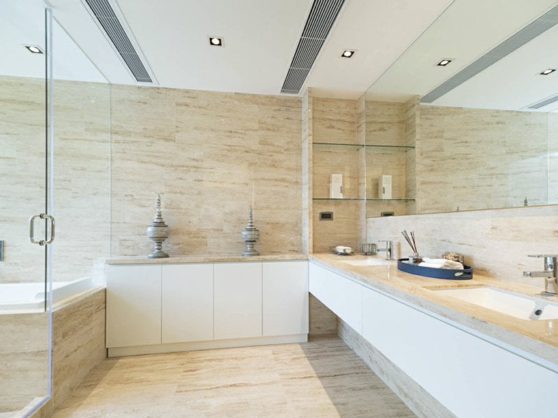 https://img.propertyraptor.com/cdn-cgi/imagedelivery/KD5bF_AFL0JDTbKLWF7z9g/ap8/ap8_001/hornet/prp/img/cdc64cafe47faae32ceec2b58d3891ea.jpg/public