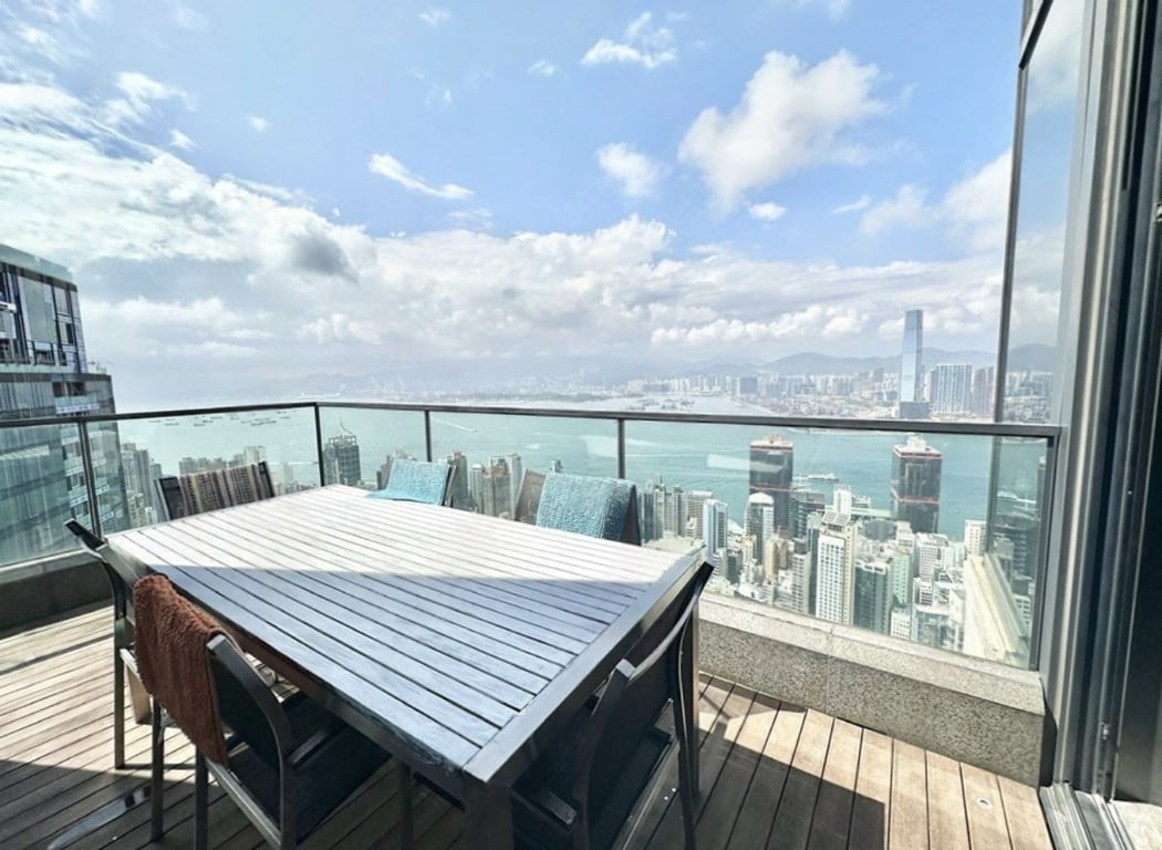 Azura Penthouse Duplex