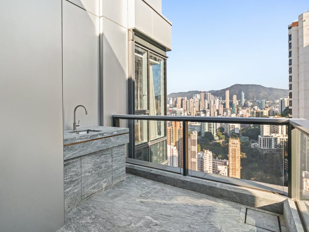 https://img.propertyraptor.com/cdn-cgi/imagedelivery/KD5bF_AFL0JDTbKLWF7z9g/ap8/ap8_001/hornet/prp/img/cdf41573772f33fb8c8e71ce690fb5b7-wtm.jpg/public