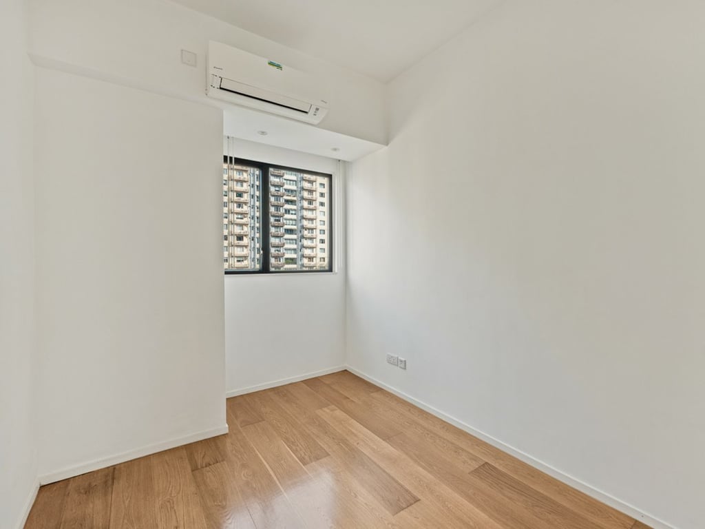 https://img.propertyraptor.com/cdn-cgi/imagedelivery/KD5bF_AFL0JDTbKLWF7z9g/ap8/ap8_001/hornet/prp/img/ce085c28657108f7cf36939613458778-wtm.jpg/public