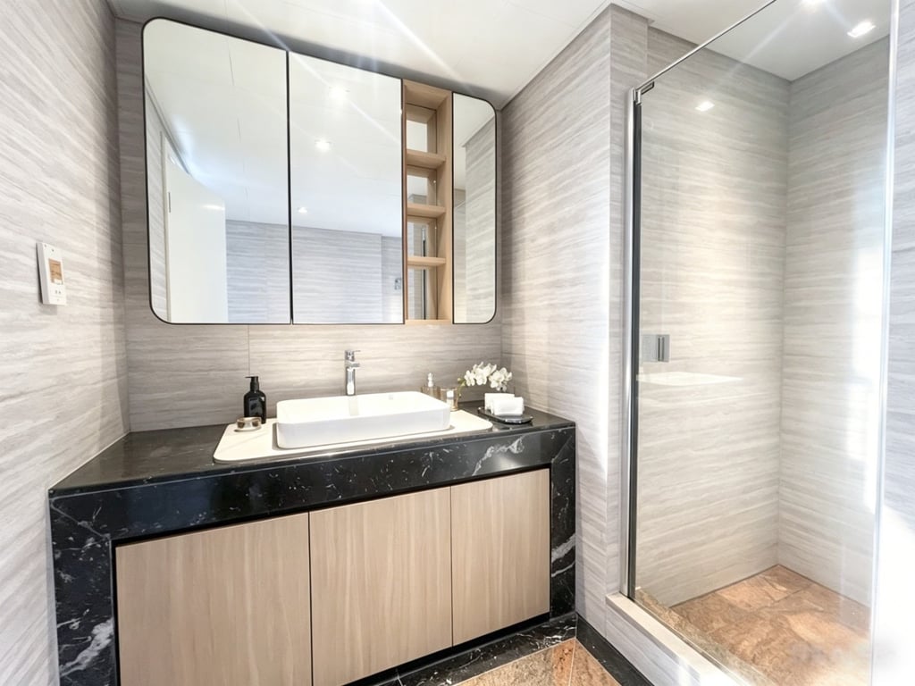 https://img.propertyraptor.com/cdn-cgi/imagedelivery/KD5bF_AFL0JDTbKLWF7z9g/ap8/ap8_001/hornet/prp/img/ce646284a497728fe313c85d5f3e03cb-wtm.jpg/public