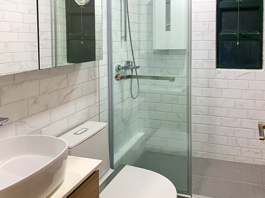 https://img.propertyraptor.com/cdn-cgi/imagedelivery/KD5bF_AFL0JDTbKLWF7z9g/ap8/ap8_001/hornet/prp/img/ce70613a3c8613ccdd28c93689d4b929.jpg/public