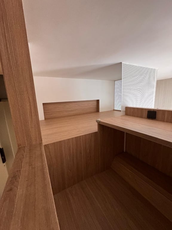 https://img.propertyraptor.com/cdn-cgi/imagedelivery/KD5bF_AFL0JDTbKLWF7z9g/ap8/ap8_001/hornet/prp/img/ce9e94d79b5b81fccdae882082c10b6d-wtm.jpg/public