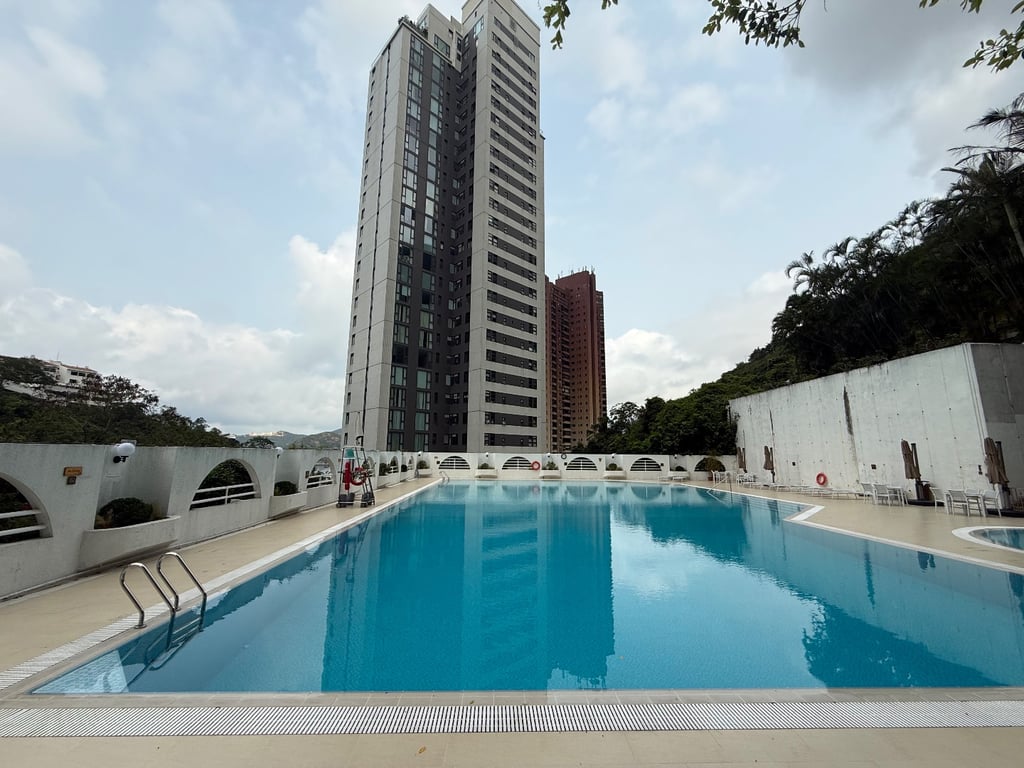 https://img.propertyraptor.com/cdn-cgi/imagedelivery/KD5bF_AFL0JDTbKLWF7z9g/ap8/ap8_001/hornet/prp/img/cea089e06f3aef57a294e332103a665b-wtm.jpg/public