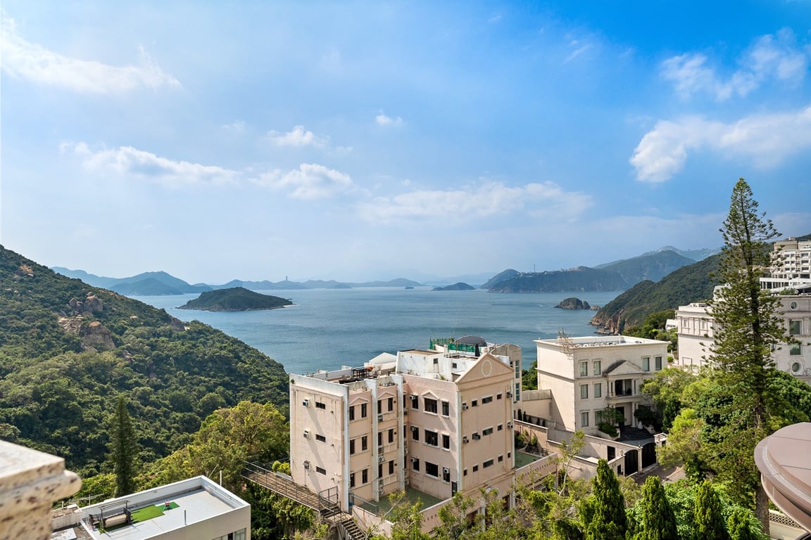 https://img.propertyraptor.com/cdn-cgi/imagedelivery/KD5bF_AFL0JDTbKLWF7z9g/ap8/ap8_001/hornet/prp/img/cf2f21bc9ab5b727f13c5d4be296fa84-wtm.jpg/public