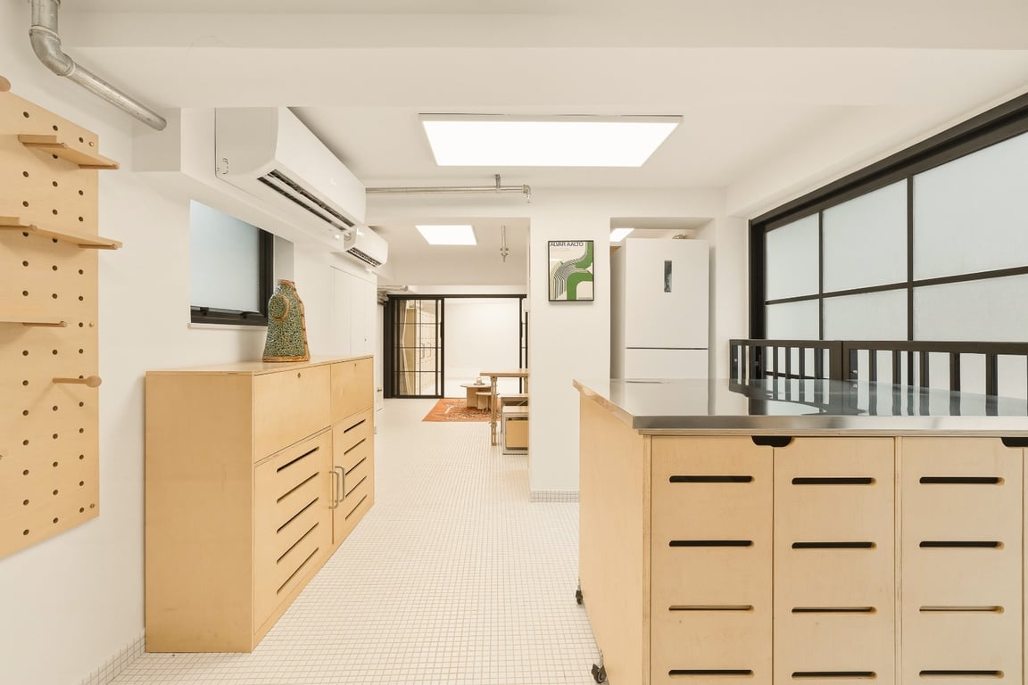 https://img.propertyraptor.com/cdn-cgi/imagedelivery/KD5bF_AFL0JDTbKLWF7z9g/ap8/ap8_001/hornet/prp/img/cf4a1bd195d2b26db293ae1134999f93-wtm.jpg/public