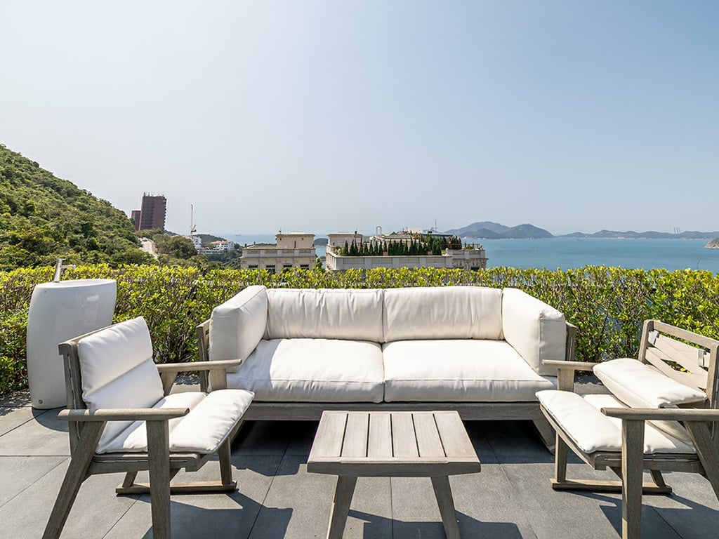 https://img.propertyraptor.com/cdn-cgi/imagedelivery/KD5bF_AFL0JDTbKLWF7z9g/ap8/ap8_001/hornet/prp/img/cf5c8065faa1e13a9b2cffce4308e733.jpg/public