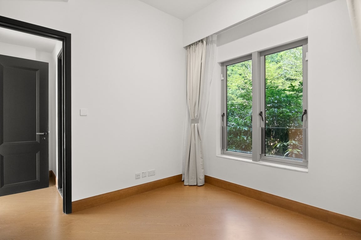 https://img.propertyraptor.com/cdn-cgi/imagedelivery/KD5bF_AFL0JDTbKLWF7z9g/ap8/ap8_001/hornet/prp/img/cf7959c06be0effc28b7b640e1b26a21-wtm.jpg/public